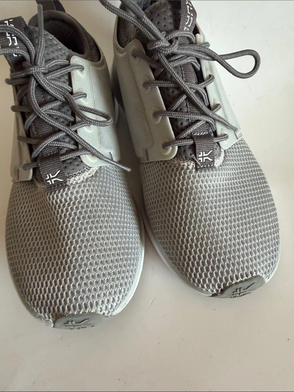 KURU Atom Womens Cloud Gray Athletic Casual Sneaker size 7